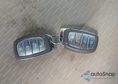 2020 Hyundai Tucson Sport z USA, uszkodzony, nr VIN KM8J3CAL9LU196521